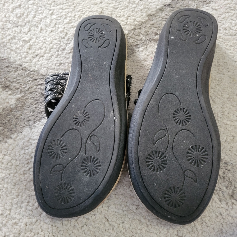 Sandals - Picture 2 of 2